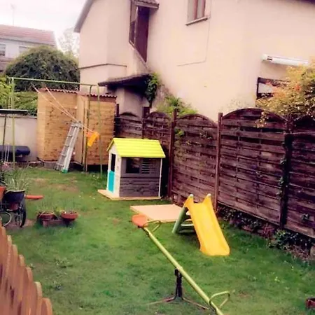 A Avec Terrasse 38 M² Et Jardin